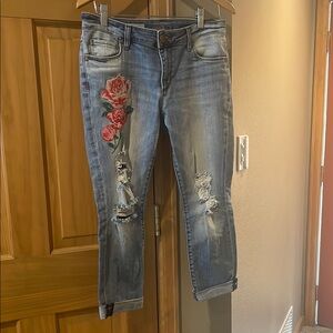 Kut from the Kloth Blue Jeans with Red Floral Embroidery